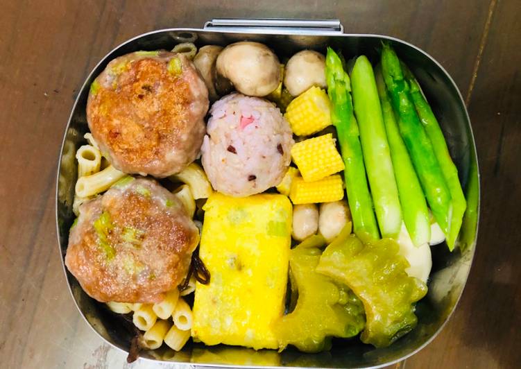 健康便當
義大利麵、小飯糰