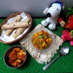 A picture of Tangy guava sabzi.