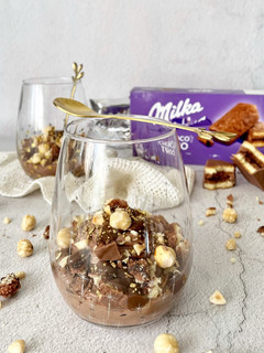 Una foto de Vasitos Milka Choco Trío con avellanas