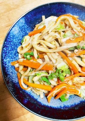 A picture of Vegetable-Packed Yaki Udon.