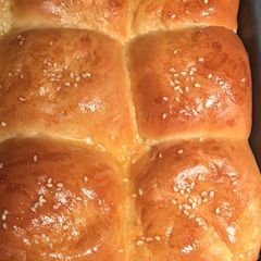 A picture of Bread roll or ladi pav.