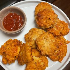 A picture of Oatmeal chicken nuggets.