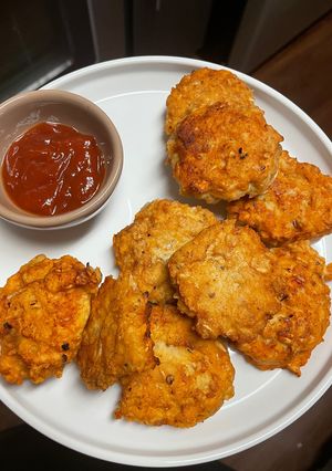 A picture of Oatmeal chicken nuggets.