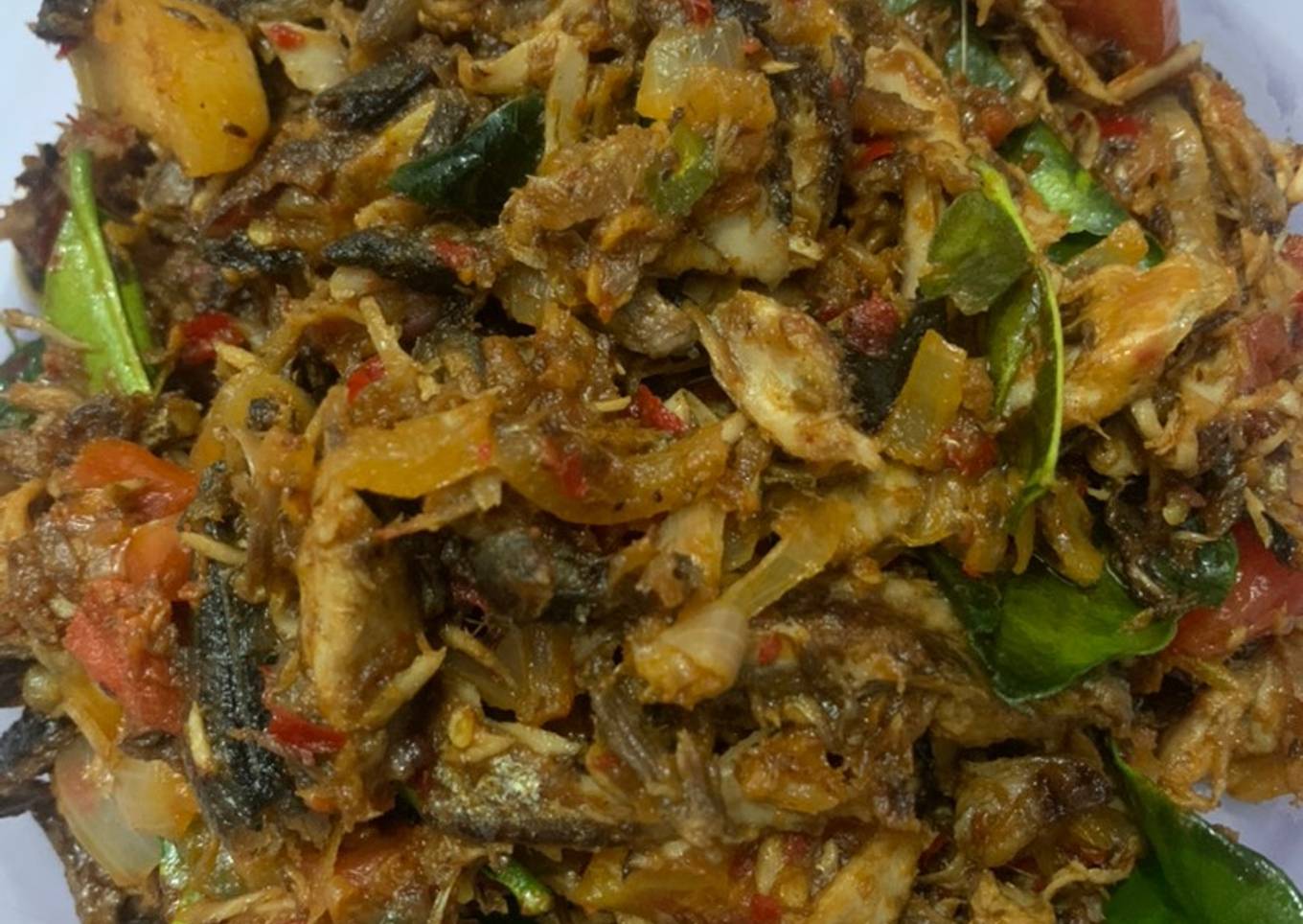 Cakalang suwir daun jeruk