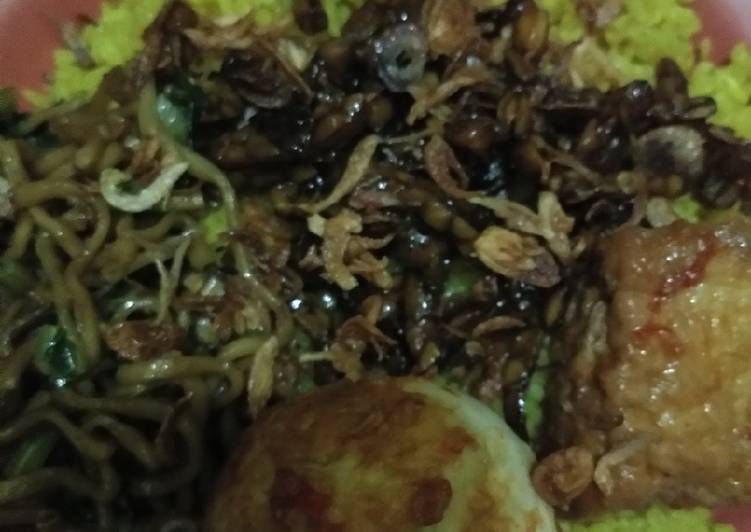 Naskun magiccom racik ayam indofood