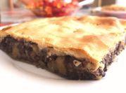 Una foto de empanada morcilla