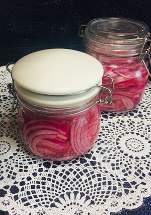 Una foto de Cebolla Curtida con Miel y Vinagre!!