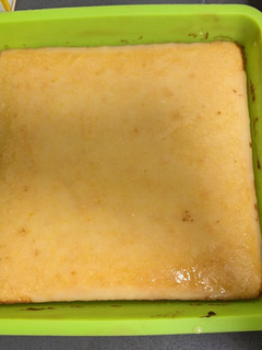 Una foto de Brownie de limón y avena