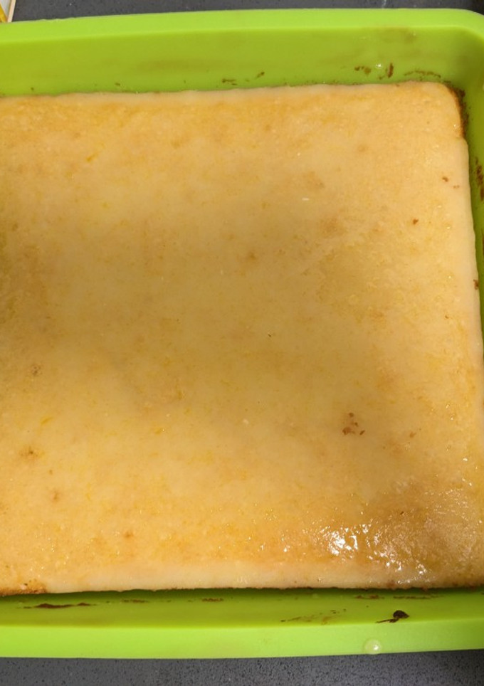 Una foto de Brownie de limón y avena