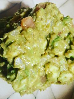 A picture of Chunky Guacamole.
