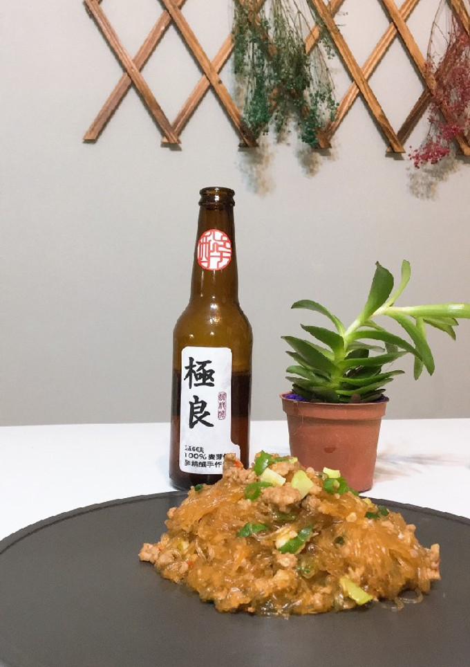 不沾鍋料理螞蟻上樹 的食譜成品照片