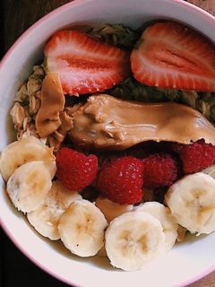 صورة لوصفة شوفان لذيذ ومشبع 😋
