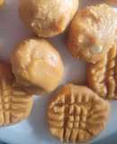 Easy Peanut Butter White Chocolate Cookies (4ingredients)