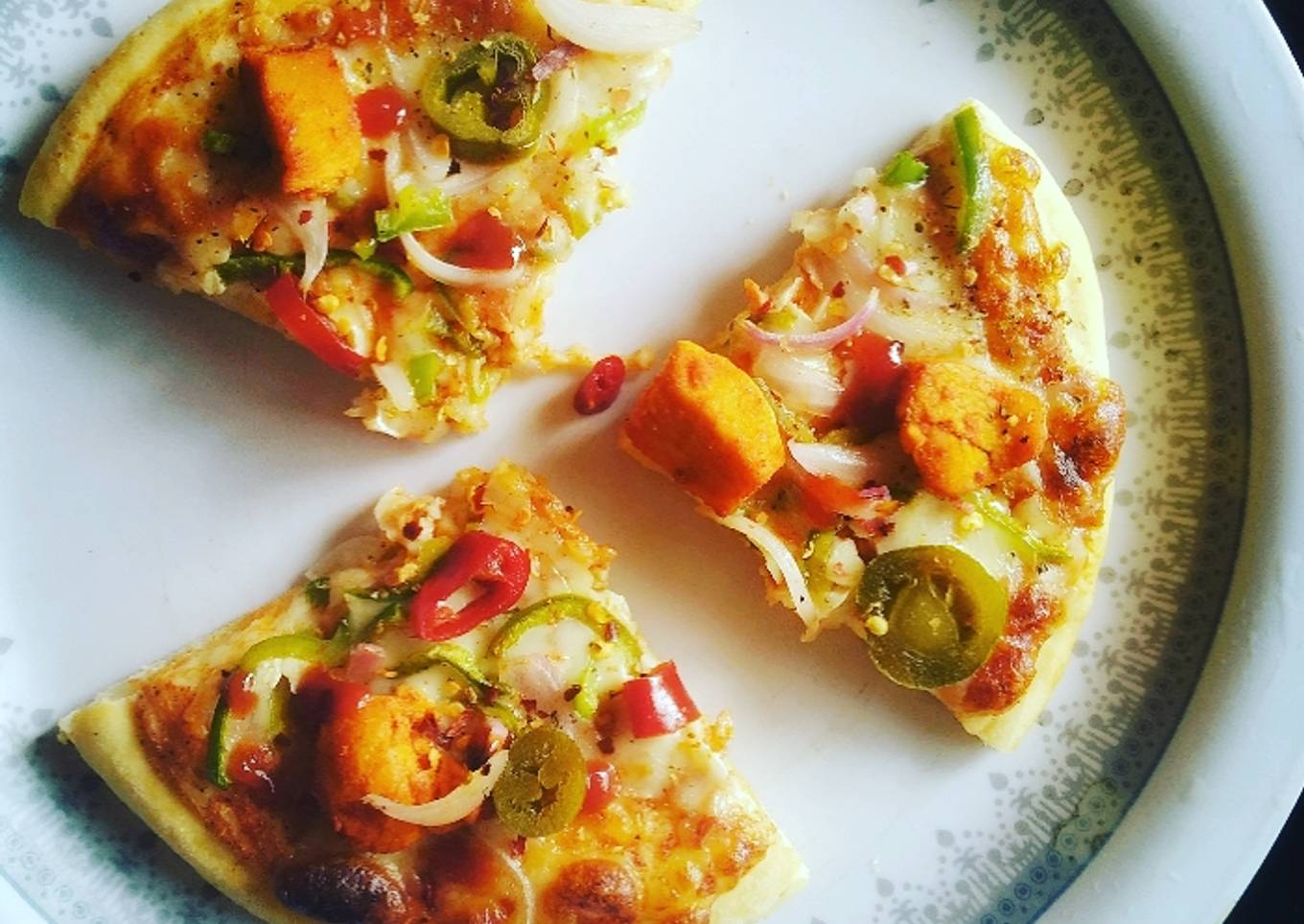 Homemade pizza 🍕