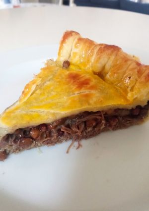 Une photo de Tourte au canard et aux lentilles