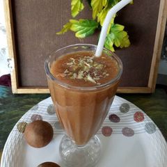 A picture of Chikoo milk shake.