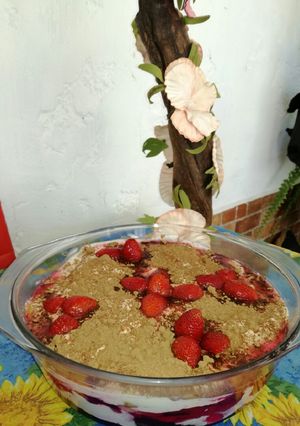 Una foto de Postre de frutilla