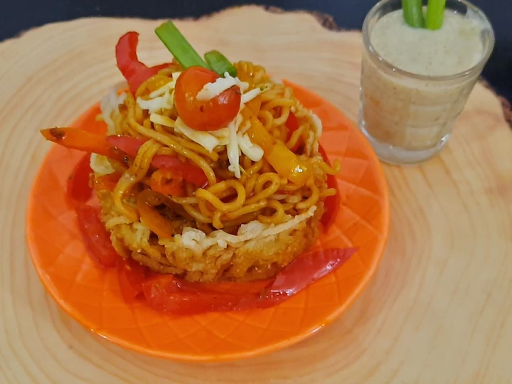 Easy Way Prepare Recipe Schezwan noodles in noodles basket with kiwi banana smoothie that is Delicious, Delicious}