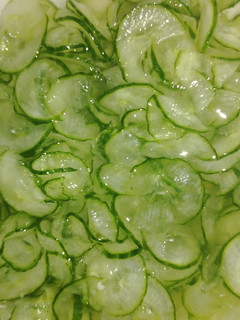 Uborka saláta recept fotója