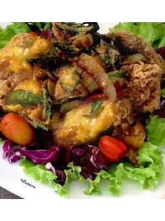 Foto resep 271. Ayam Saus Telur Asin dengan Daun Kari (Salted Egg Chicken) #ComboAnjangsana_RecookMimi