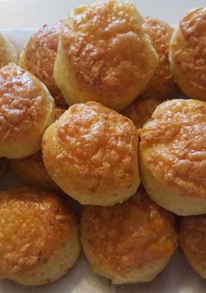 Vali mama túrós pogácsája recept fotója