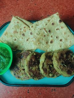कच्चे केले का कबाब (kacche kele ka kabab recipe in Hindi) रेसिपी मुख्य फोटो