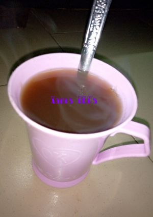 A picture of Shayi (spiced tea).