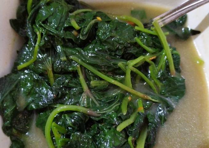 Cara Gampang Menyiapkan Tumis Daun Ubi Terasi (Belacan), Bisa Manjain Lidah