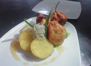 Una foto de Rocotos rellenos cusqueños