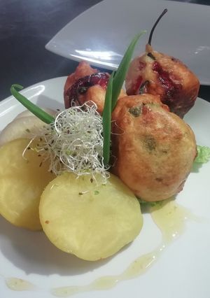 Una foto de Rocotos rellenos cusqueños