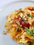 Salada crocante com molho agridoce de gema