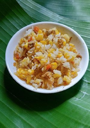 Hình của món Cơm chiên tôm cari.