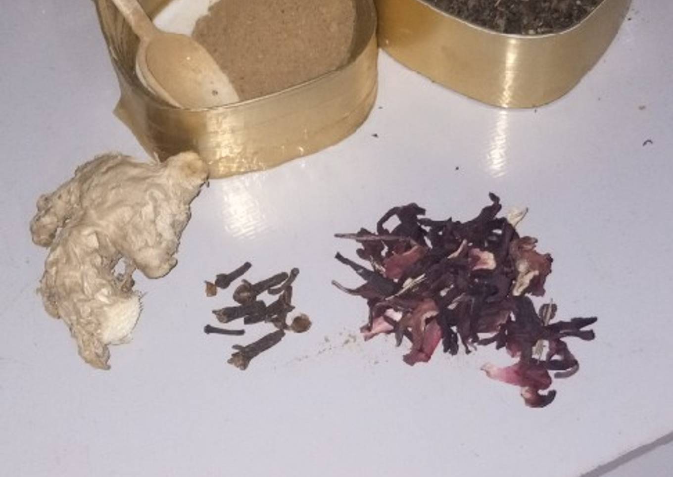 Black hibiscus tea(zobo tea)