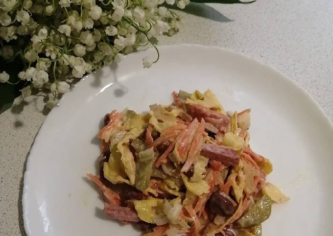 Простой салат из фасоли