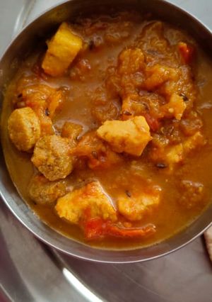 A picture of Paneer and nutri veg.