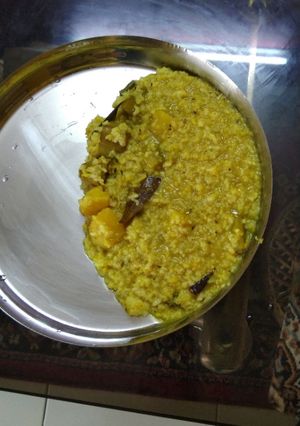 খিচুড়ি (Khicuri recipe on Bengali) রেসিপির প্রধান ছবি