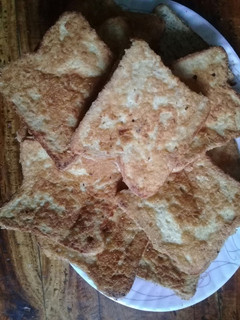 A picture of French toast.