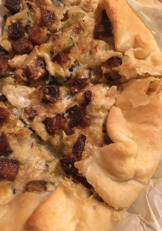 Foto di Torta salata pancetta porro zucchine (vegan)