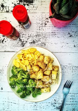 Foto resep Kentang Brokoli Omelet