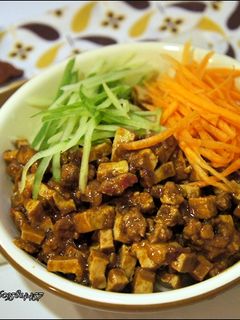 【愛在家裡麵x好勁道】炸醬拌麵 的食譜成品照片