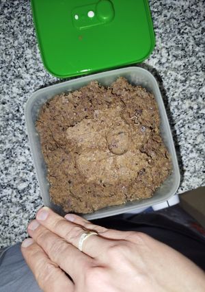 Una foto de Hummus de aduki y porotos negros