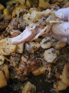 صورة لوصفة صينية دجاج بالزعتر الأخضر والبطاطا والبصل 🌿🌿