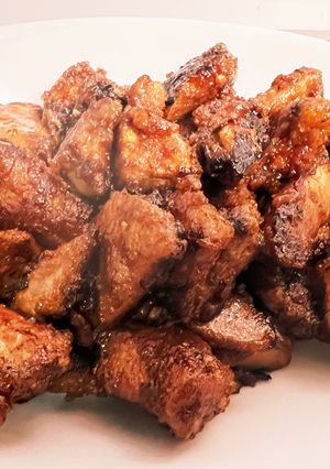 A picture of Grilled Pork Liver with Yakiniku Sauce.