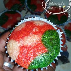 A picture of Watermelon cupcakes.