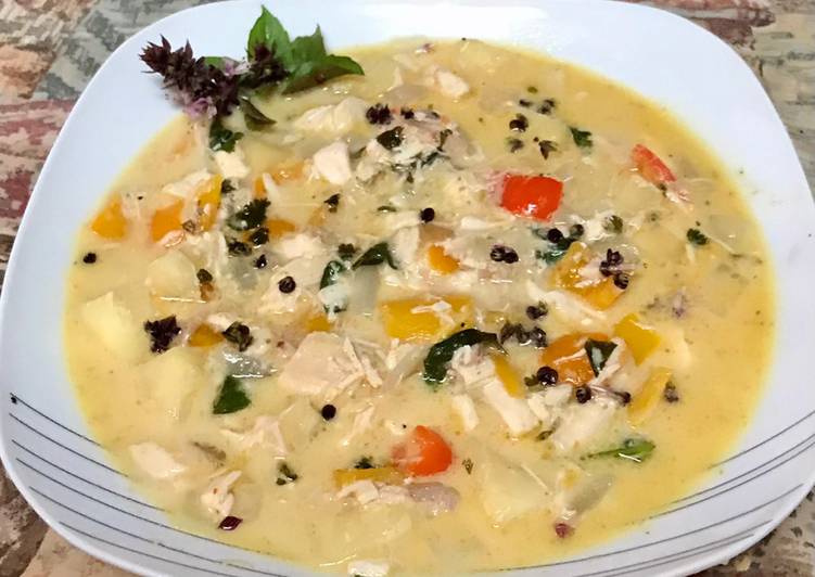 Pineapple curry chicken soup
