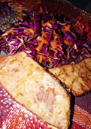 Una foto de Matambre a la leche con ensalada de repollo y zanahoria 🌠