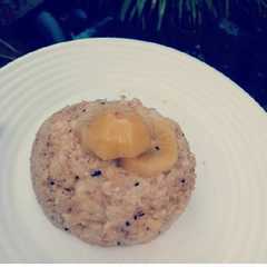 A picture of Bowl cake banane kiwi.