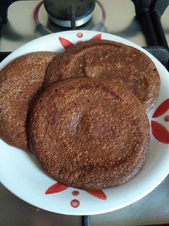 Una foto de Hot cakes de chocolate