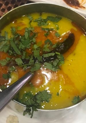 A picture of Yellow dal tadka.
