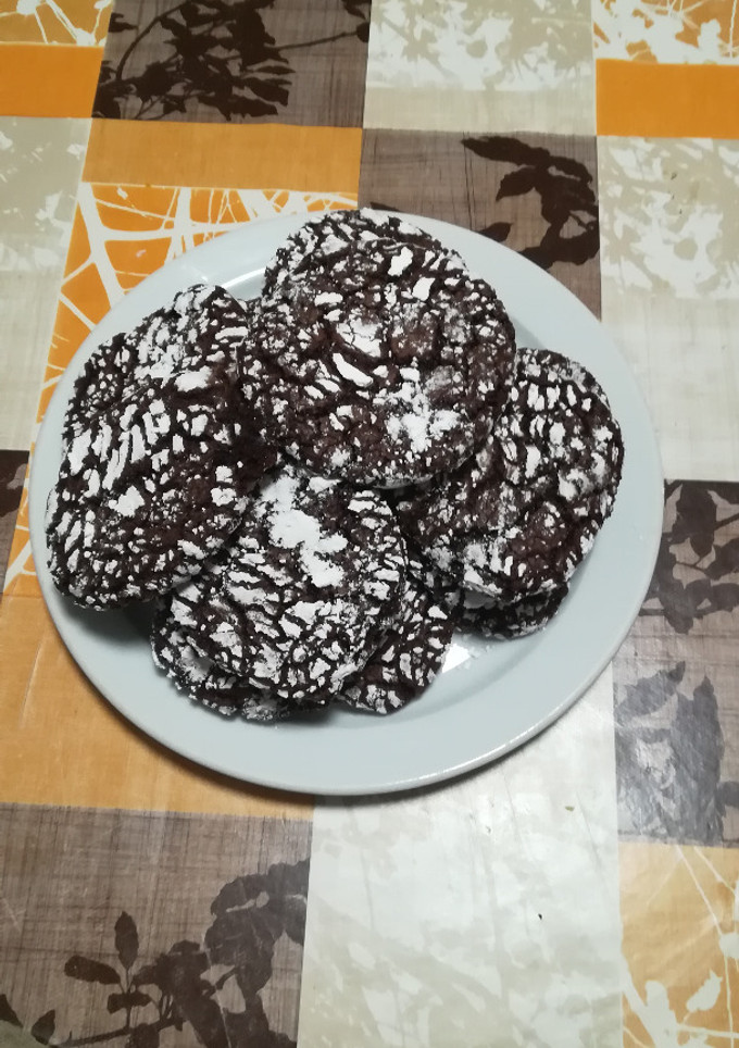 Una foto de Galletas craqueladas de chocolate